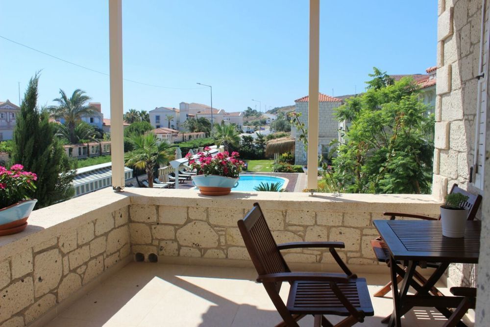 Alacati Marina Palace Exterior photo