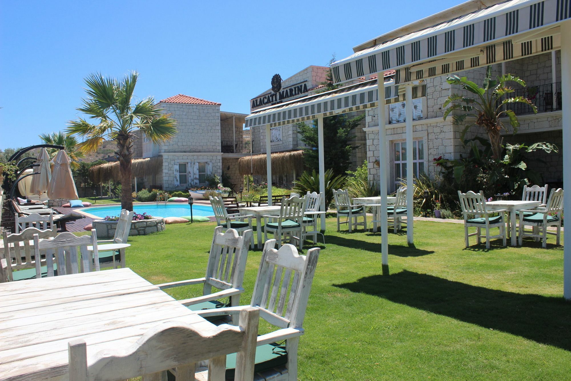 Alacati Marina Palace Exterior photo